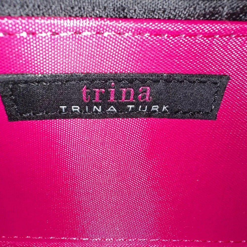 NIB Trina Turk Large Zip Around Wallet Black/White Animal Print
